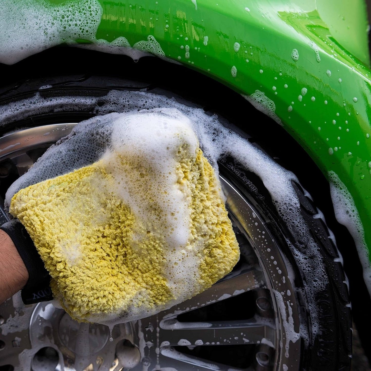 Waterproof 4 In 1 Microfiber Premium Wash Mitt Chemical Guys