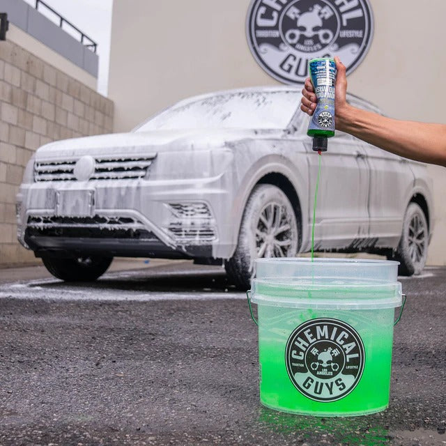 Heavy Duty Ultra Clear Detailing Bucket (4.25 Gal) Chemical Guys