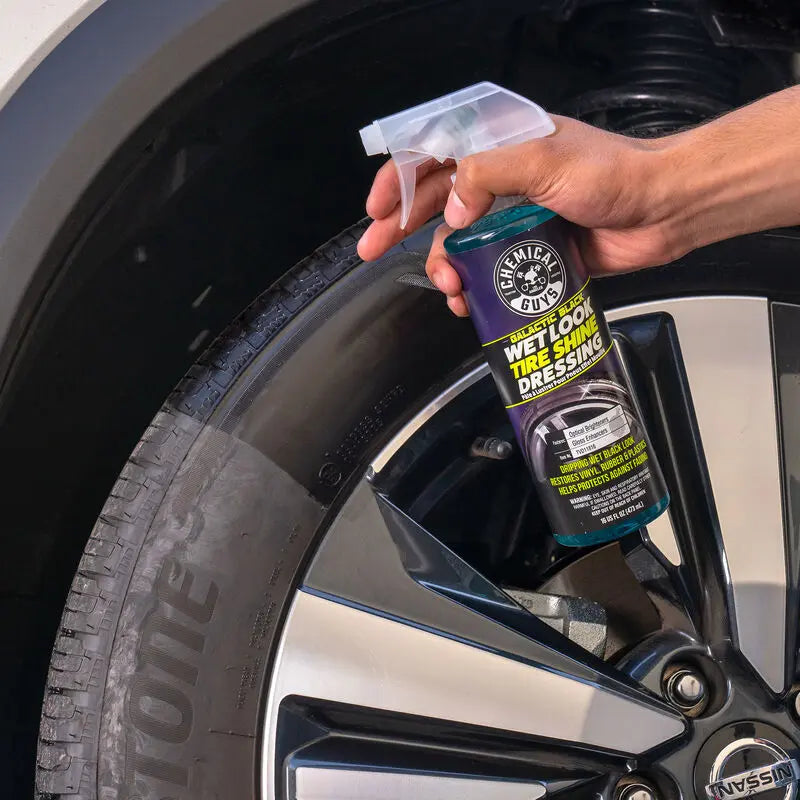 Galactic Black Wet Look Tire Shine & Applicator Pad Bundle / Kit - Chemical Guys