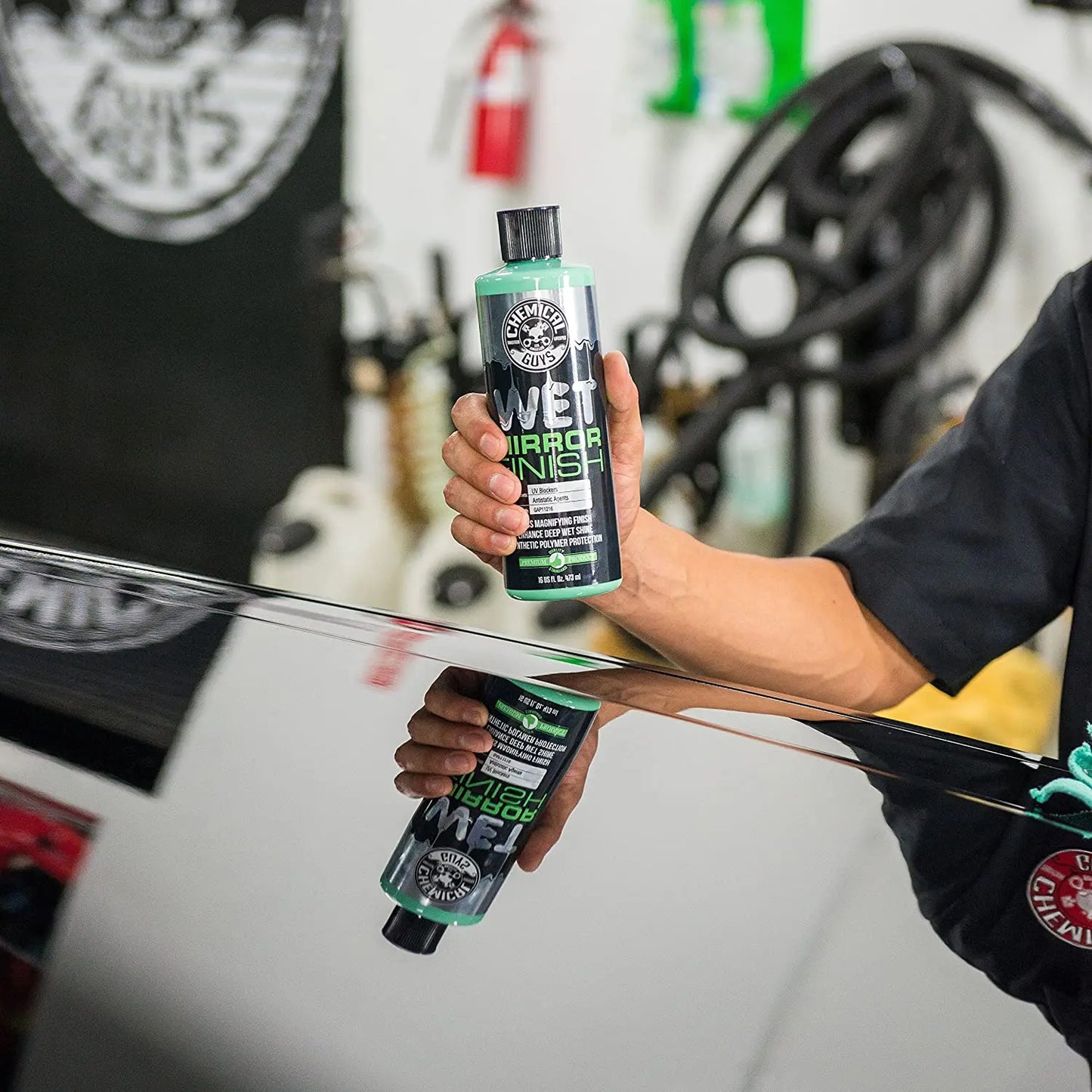 Wet Mirror Finish Ultra Slick Gloss Magnifier (16oz) - Chemical Guys