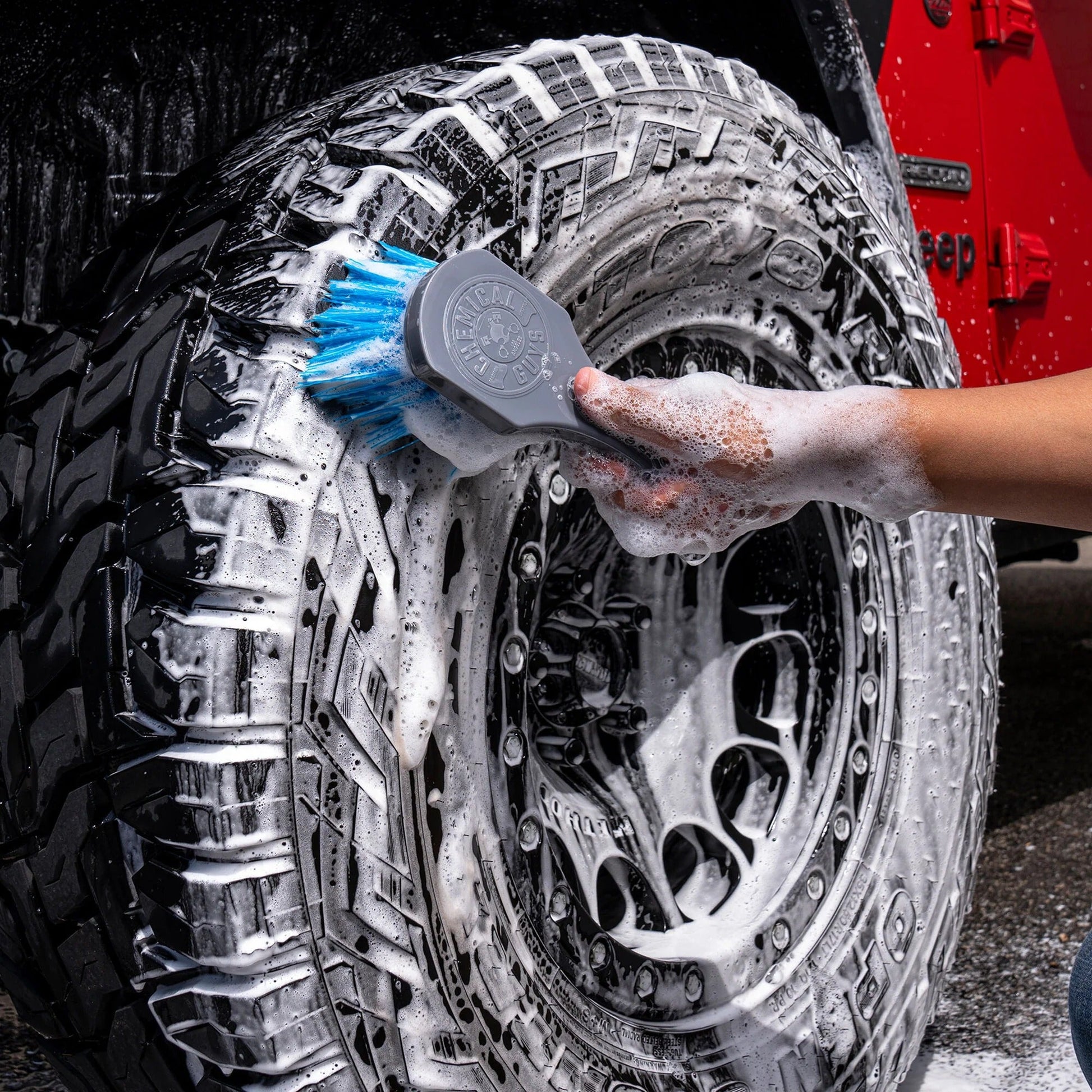 Big Blue Stiffy Heavy Duty Tyre Brush - Chemical Guys