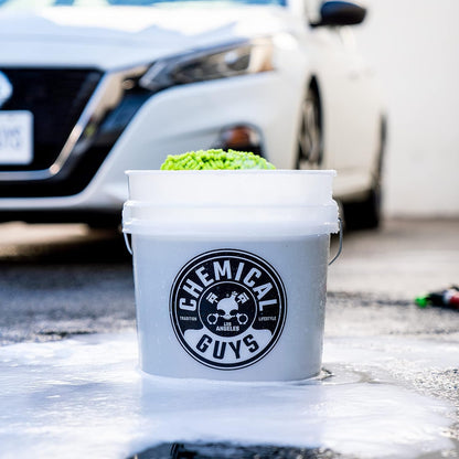 Heavy Duty Detailing Car Wash Bucket with Chemical Guys Logo Semi Transparent White 4.5 Gal