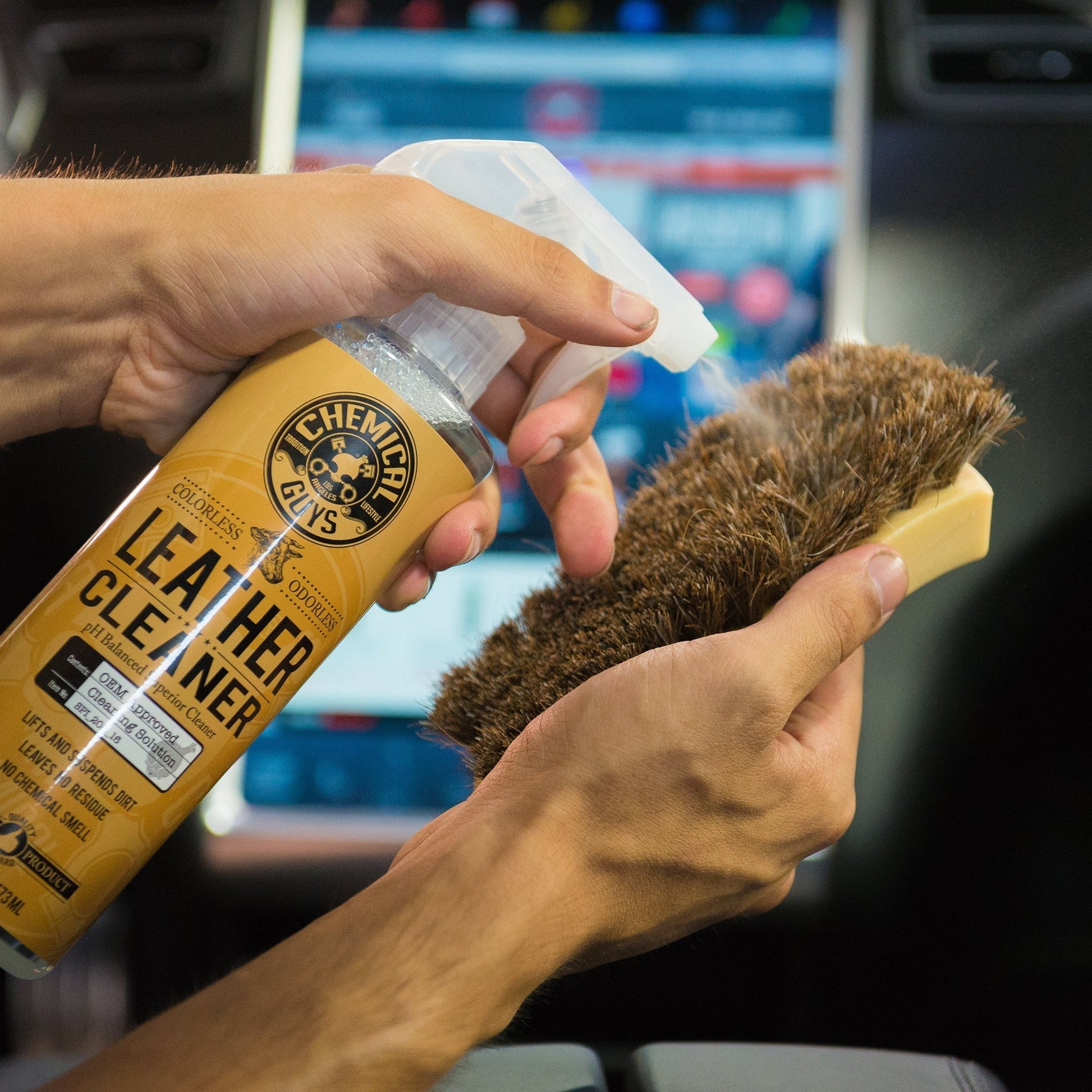 Long Horse Hair Interior & Upholstery Brush - Chemical Guys