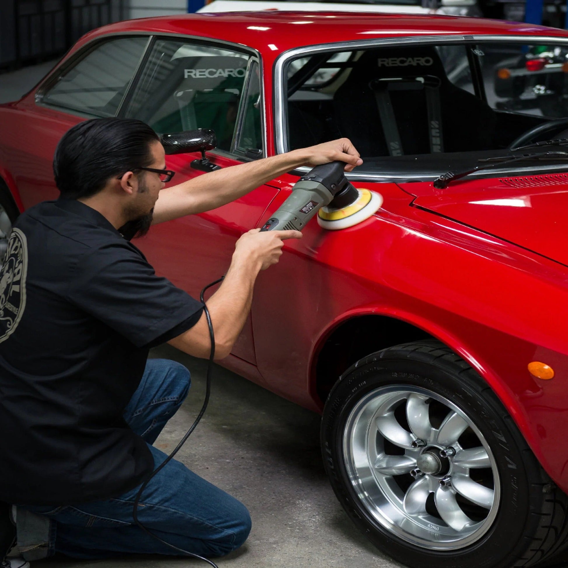 V4 Extreme All-In-1 Polish - Shine & Sealant (16 oz) - Chemical Guys