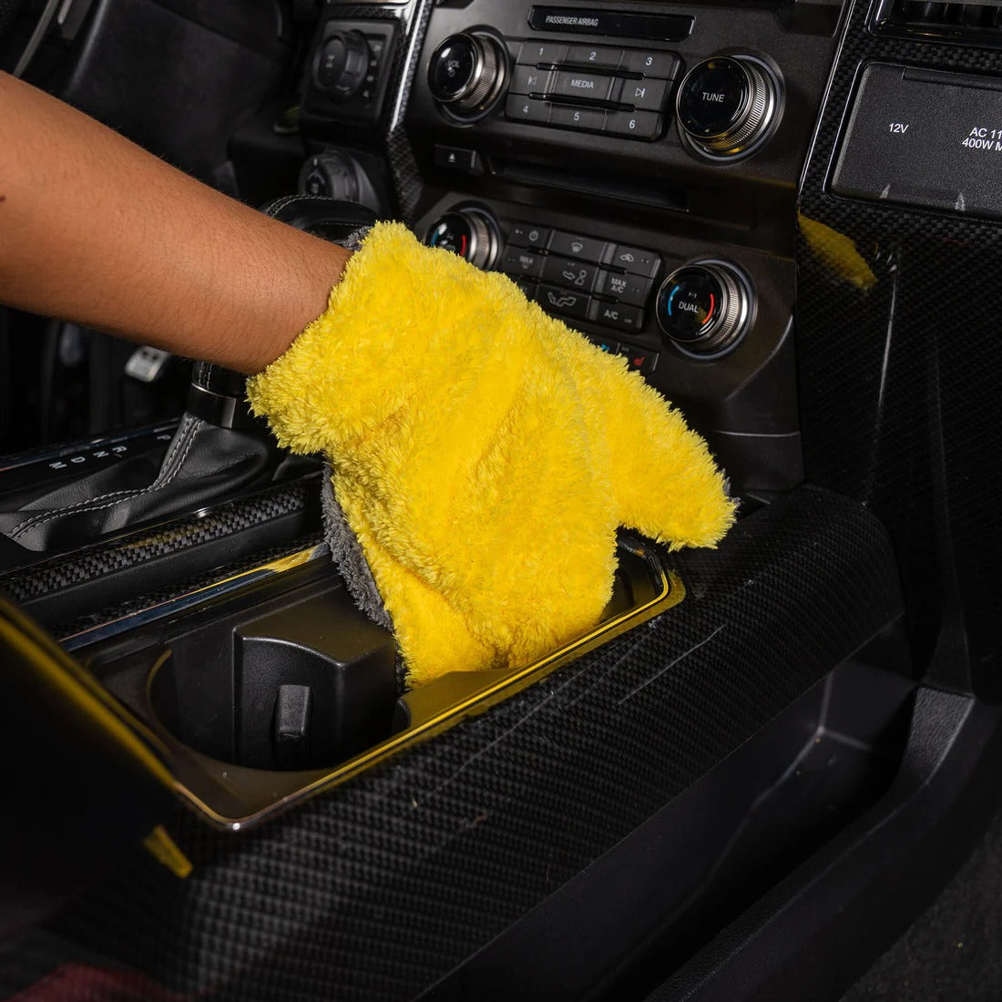 The Stranger Helpful Handy Mitt Chemical Guys