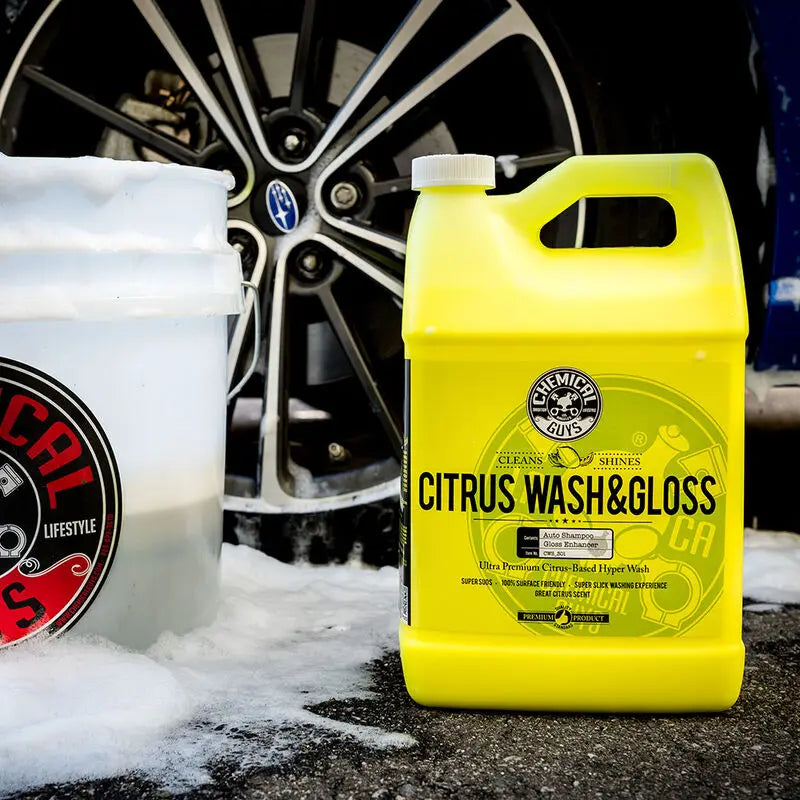 Citrus Wash & Gloss Shampoo with Stranger Mitt Bundle / Kit Chemical Guys